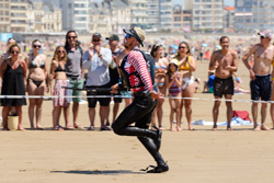 Vendée - Va'a - jusqu'à la ligne sur la plage